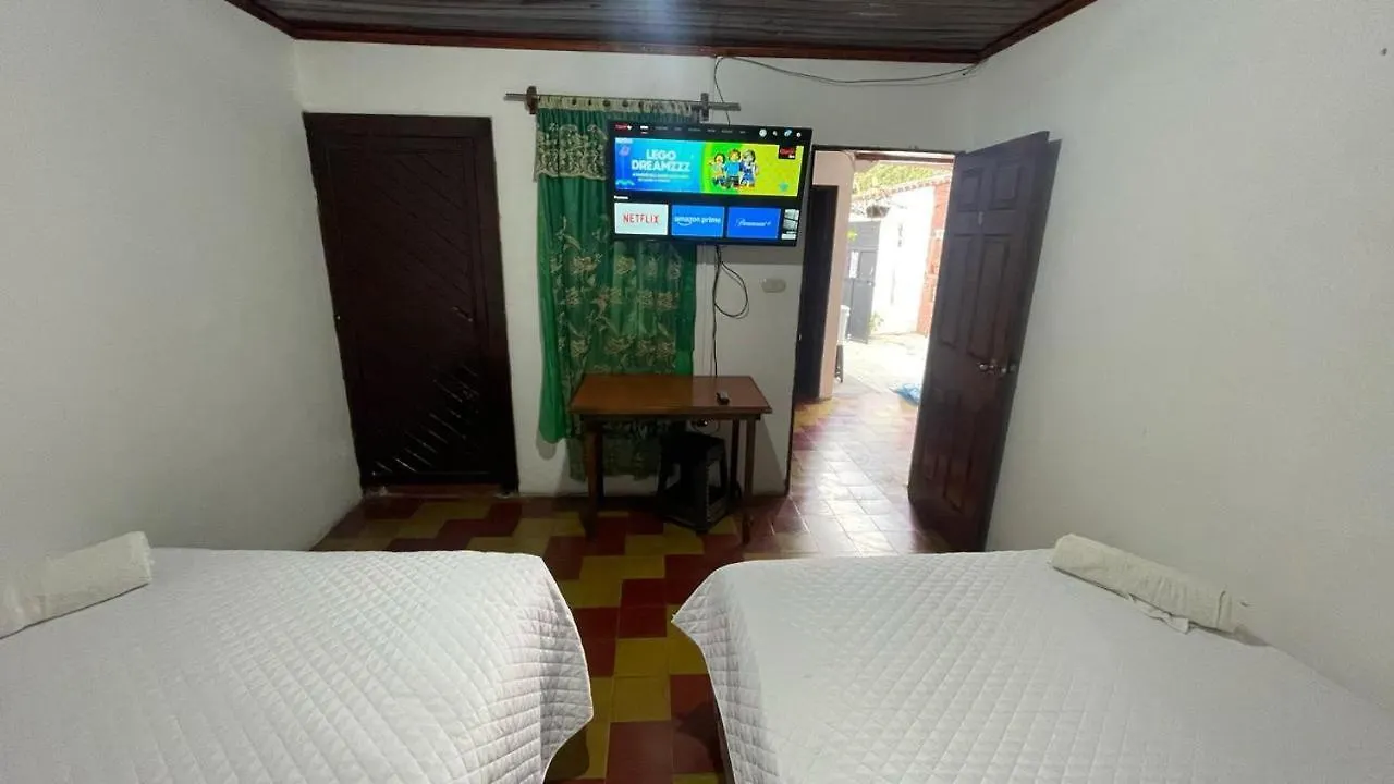 Hostal La Fuente Antigua 0*,