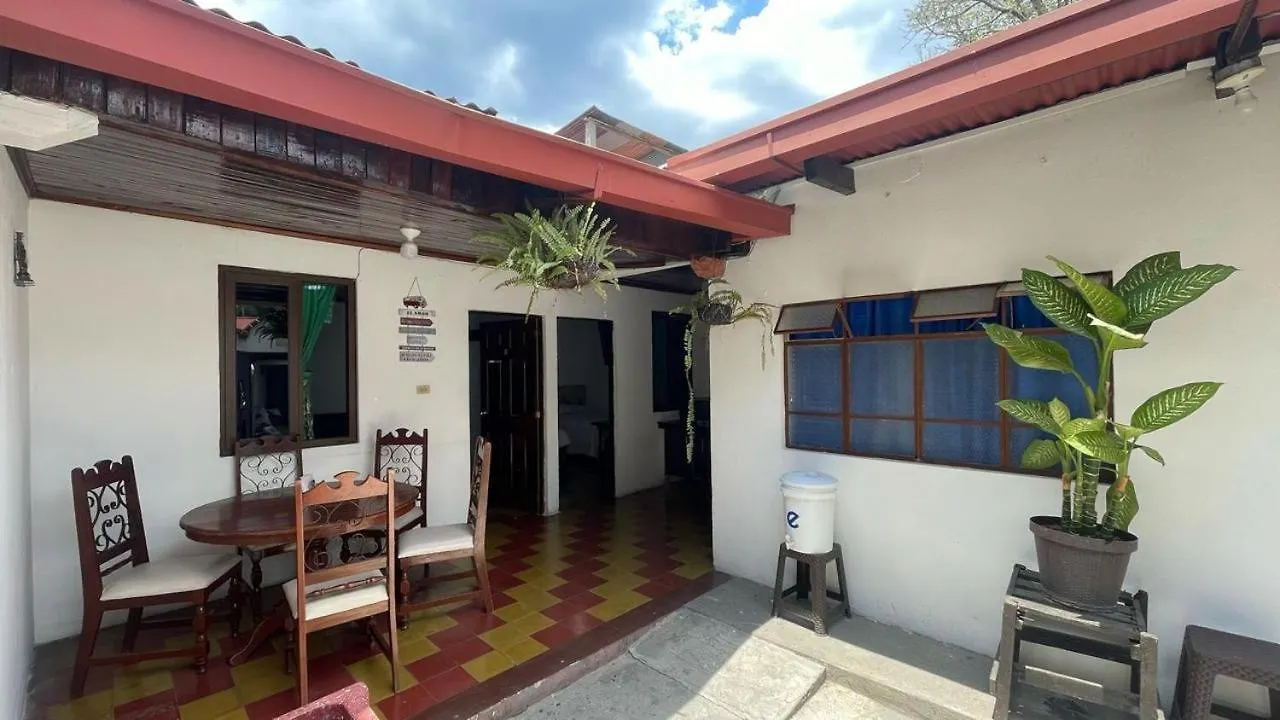 Hostal La Fuente Antigua